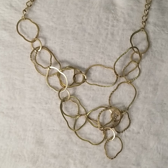 Jewelry - Gold necklace